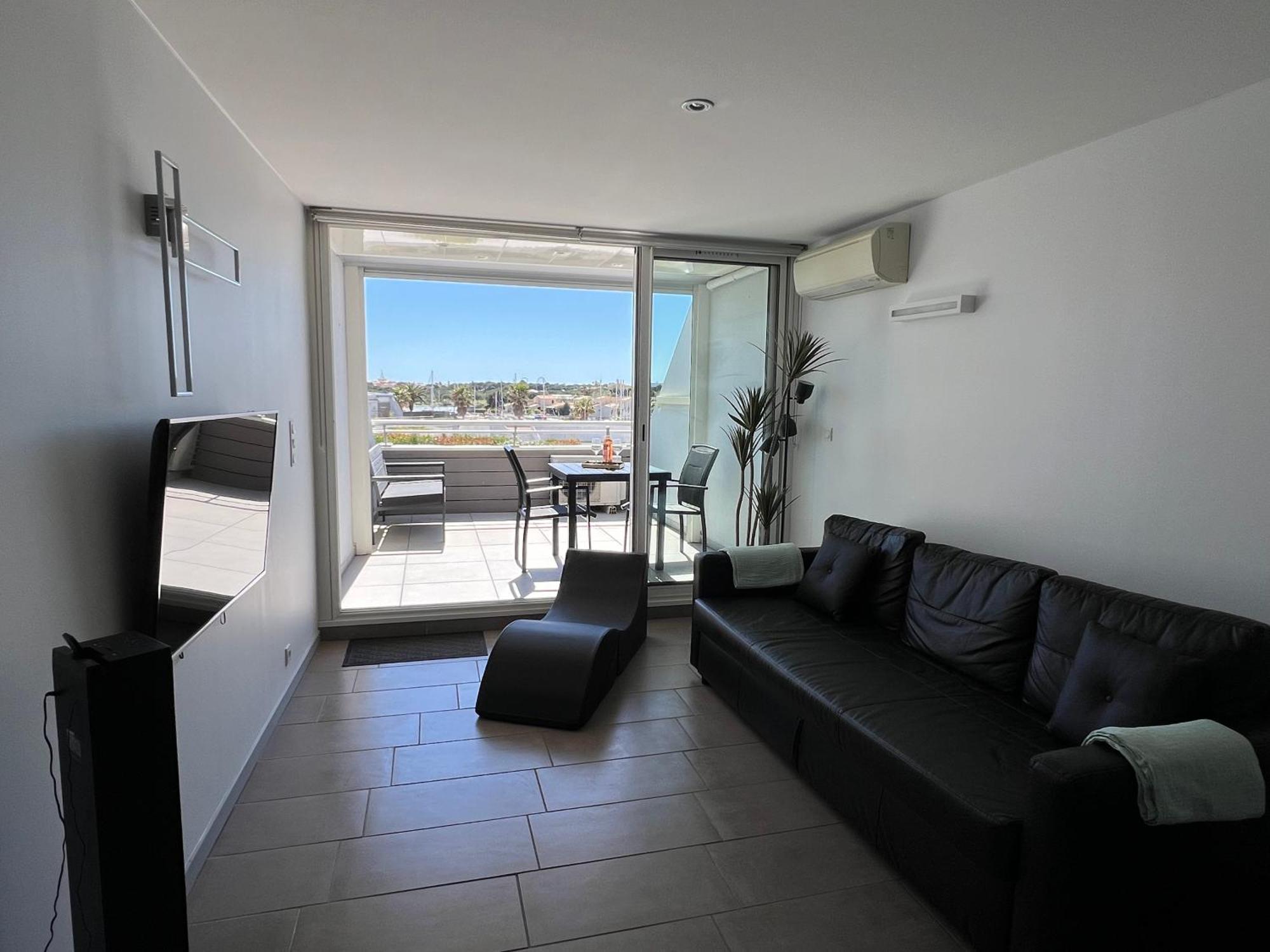 Village Naturiste R4N - Sixty9 Port Ambonne Apartment
