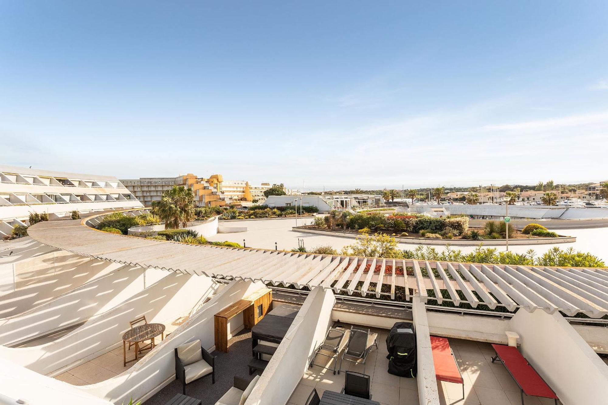 Village Naturiste R4N - Sixty9 Port Ambonne Apartment *
